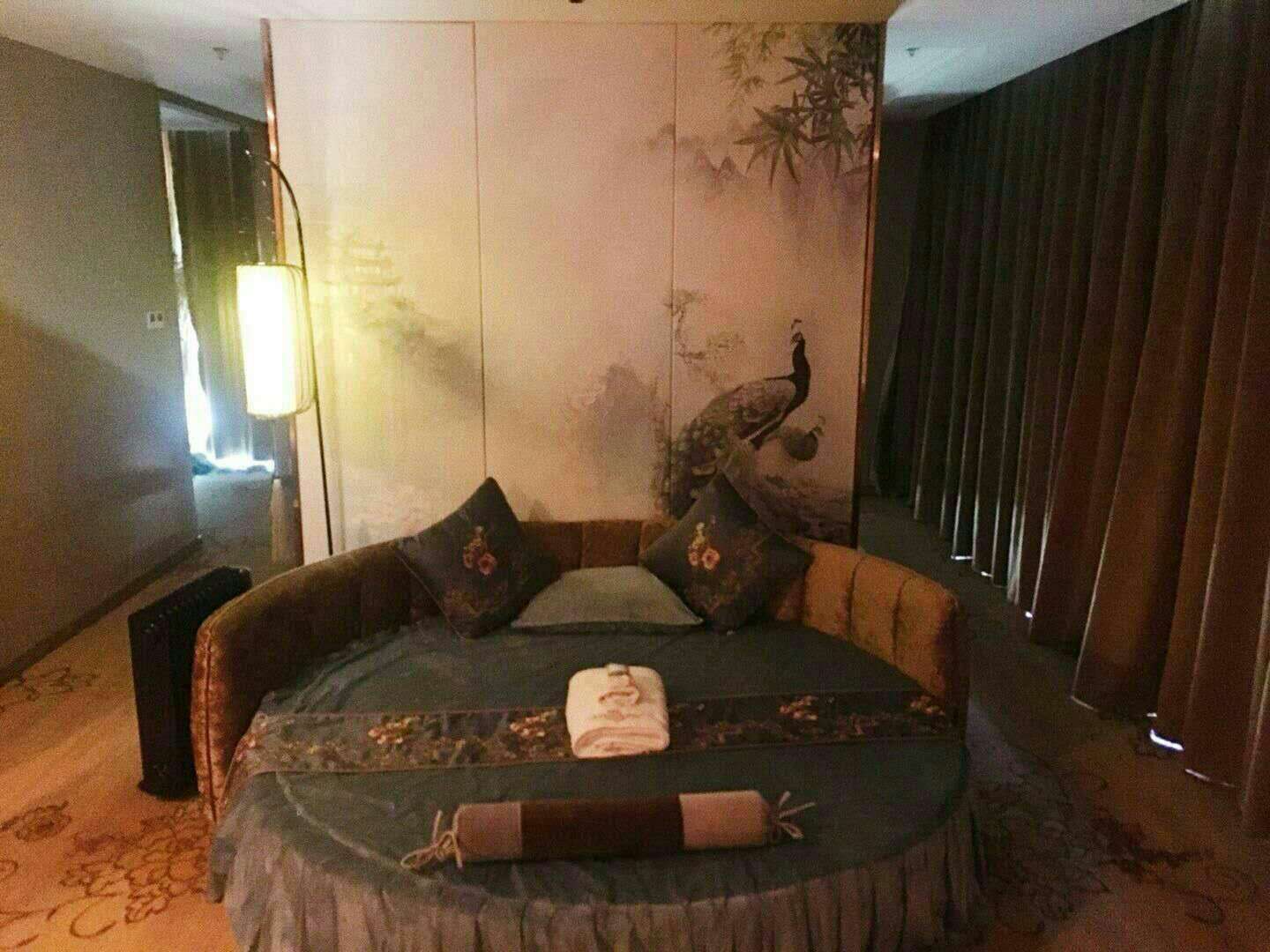武昌火車站附近有沒按摩店啊多少錢一個(gè)小時(shí)